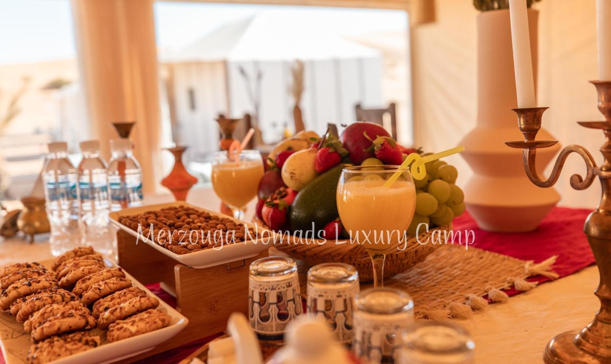 Merzouga Nomads Luxury Camp מראה חיצוני תמונה